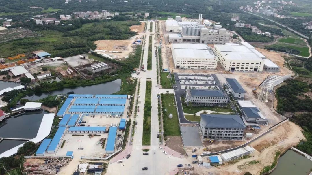 		信心2022 | 地勘中心茂名新质料：全力打造海内一流的高岭土工业基地_企业动态_尊龙凯时集团有限公司	