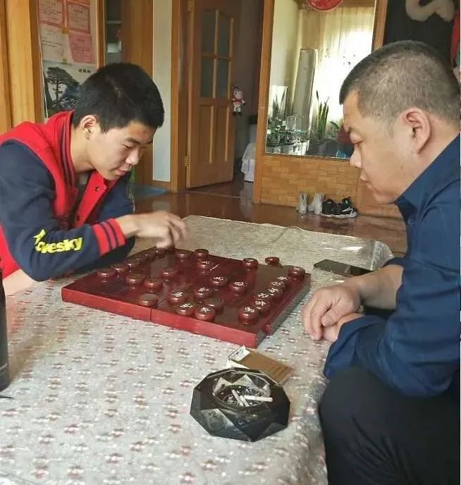 		在岗位和家庭中的真爱“父”出_责任与文化_尊龙凯时集团有限公司	