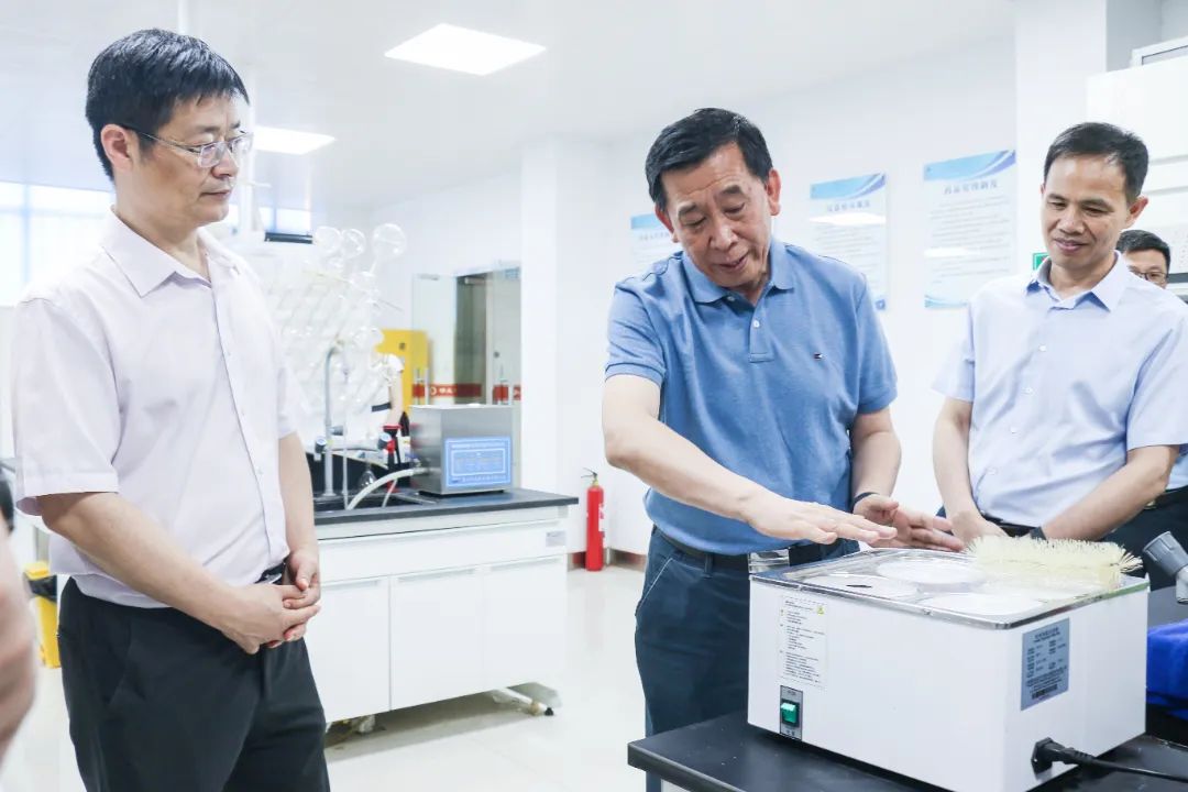 		李新华调研部分在浙、在鲁、在皖企业_尊龙凯时要闻_尊龙凯时集团有限公司	