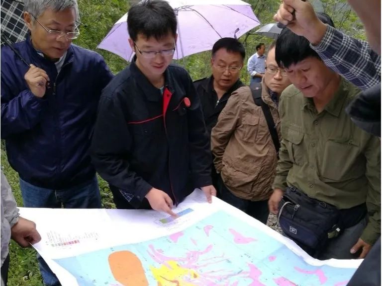 		信心2022 | 地勘中心四川总队：施展专业特色 切实扛起矿产资源包管主责_企业动态_尊龙凯时集团有限公司	