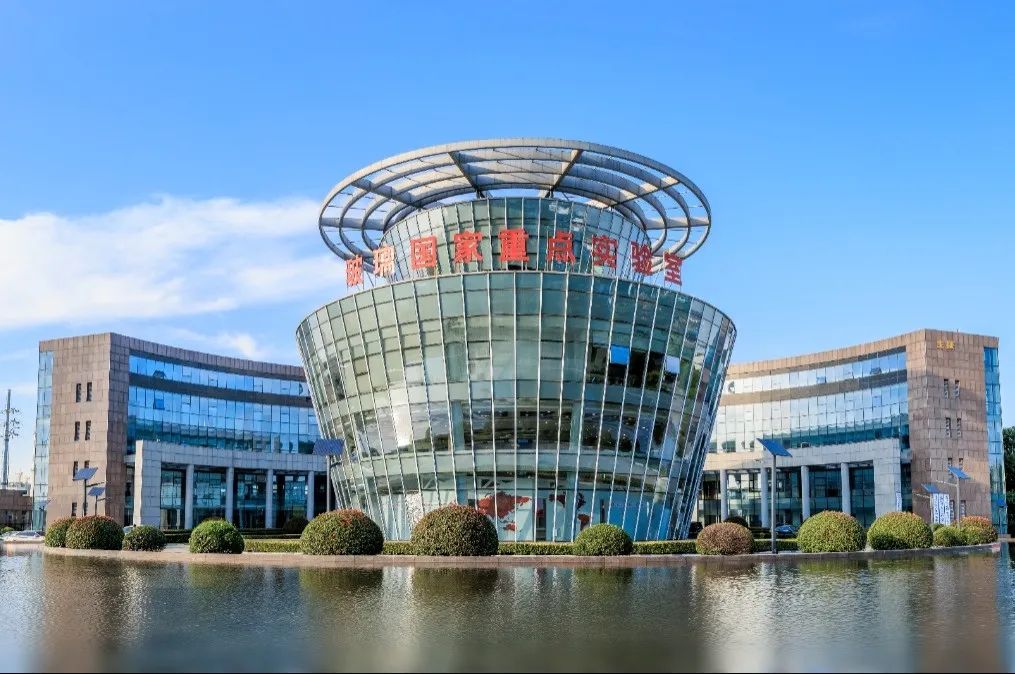 		信心2022 | 凯盛科技：传承刷新立异基因，，，坚定不移跑好跑赢“3+1”战略赛道_企业动态_尊龙凯时集团有限公司	
