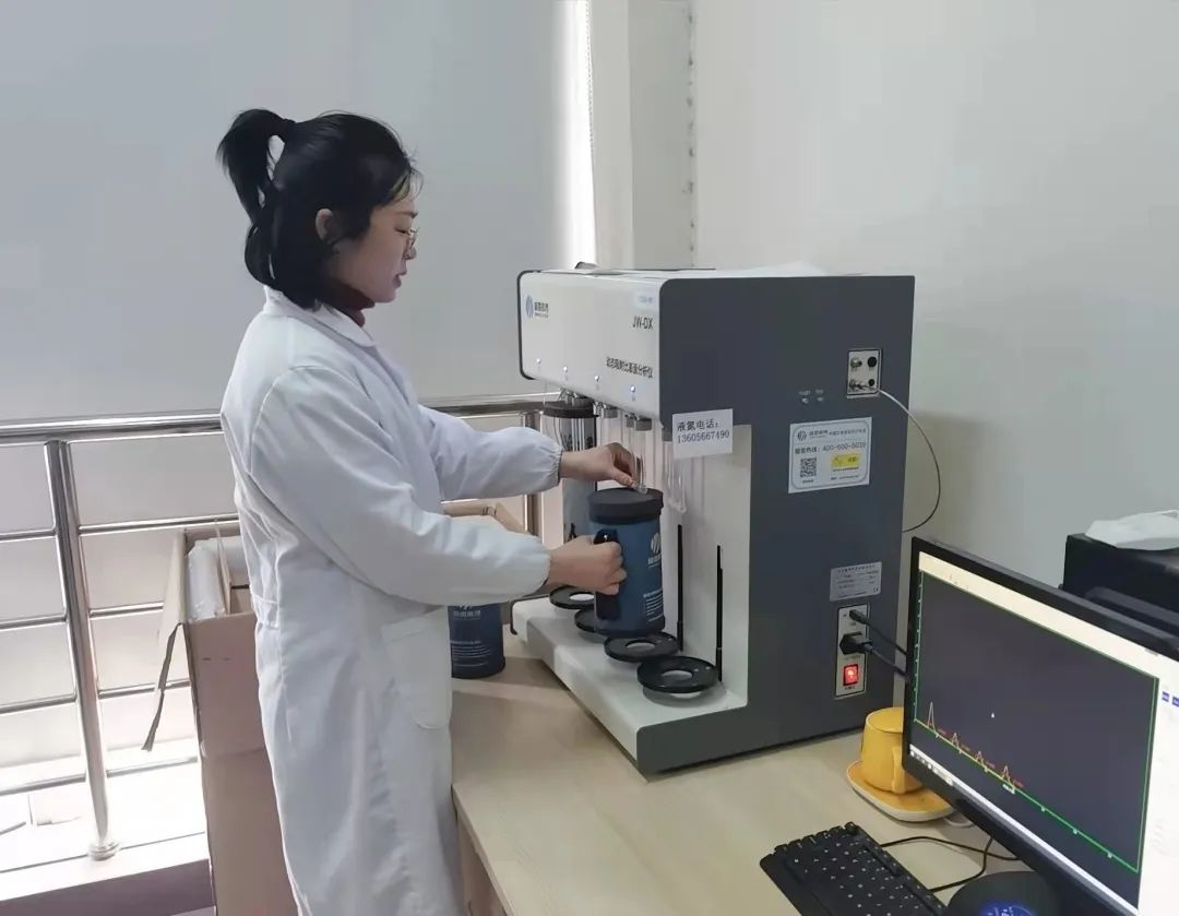 		最美科研先锋 | 凯盛应用质料宋在芝：驻足一线的科技效果转化“实践者”_人物_尊龙凯时集团有限公司	