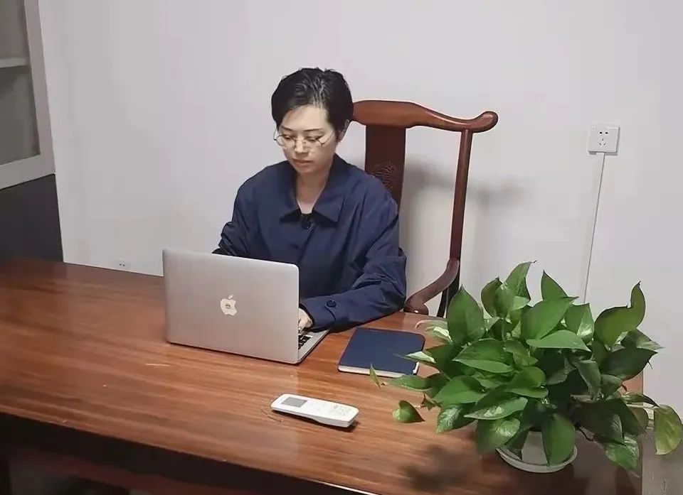 		最美科研先锋 | 凯盛应用质料宋在芝：驻足一线的科技效果转化“实践者”_人物_尊龙凯时集团有限公司	