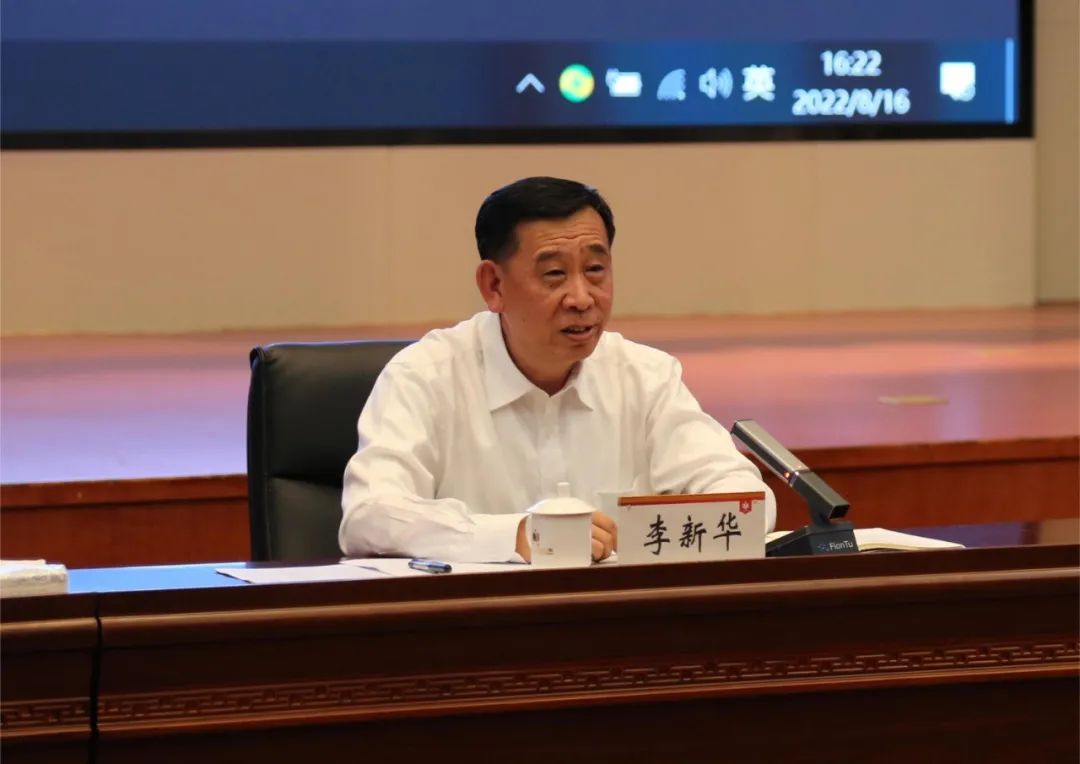		?李新华与集团第五期EMT培训班学员座谈交流_尊龙凯时要闻_尊龙凯时集团有限公司	
