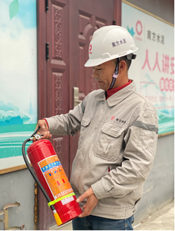 		最美一线劳模丨浙江奔腾柴国权：用行动坚守初心 彰显“斗争者”风范_人物_尊龙凯时集团有限公司	