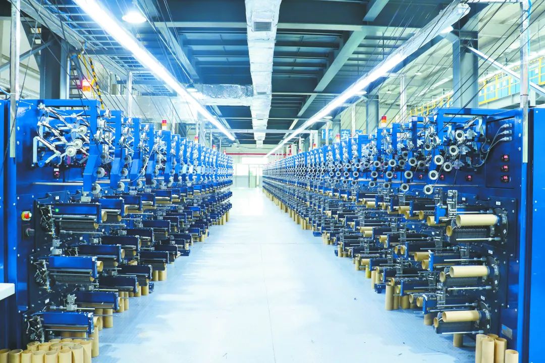 		特殊十年·特殊报道⑥ | 中复神鹰：突破封闭，，，，铸造中国碳纤维工业_媒体报道_尊龙凯时集团有限公司	