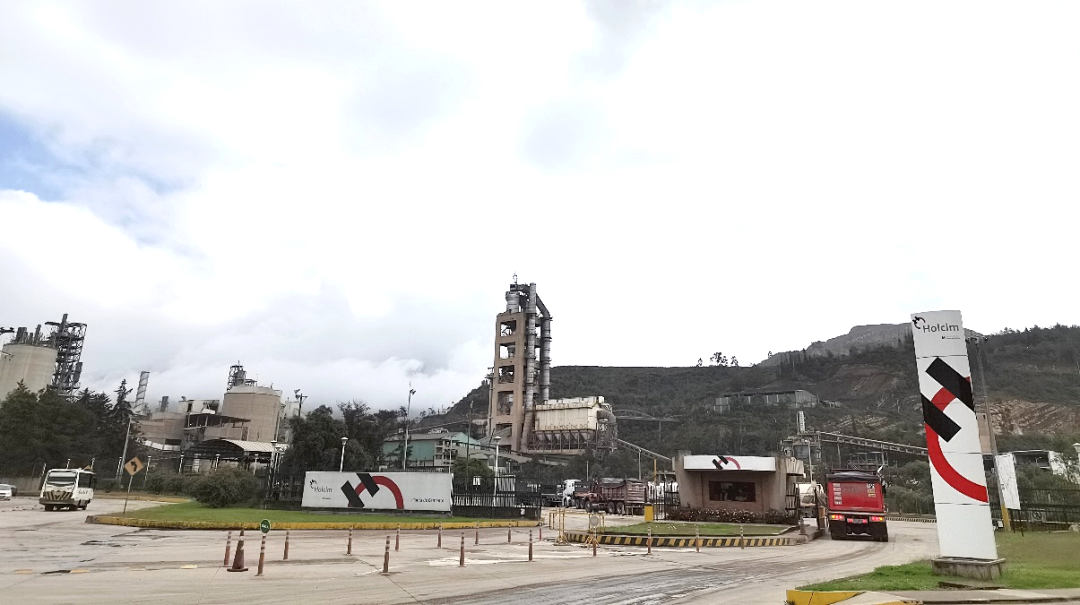 		决战四序度 | 中国巨石、中材国际、中复神鹰前三季度业绩双增添，，，，，南京玻纤院新签国际营业……_企业动态_尊龙凯时集团有限公司	