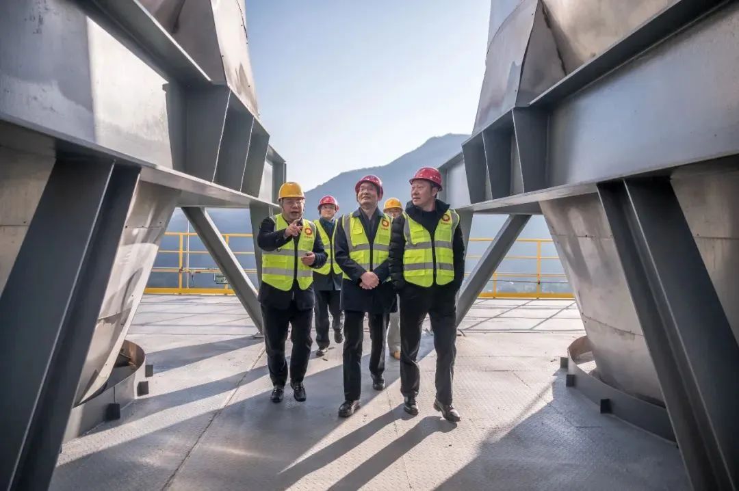 		新春走下层 | 周育先到建德南方慰问调研_尊龙凯时要闻_尊龙凯时集团有限公司	