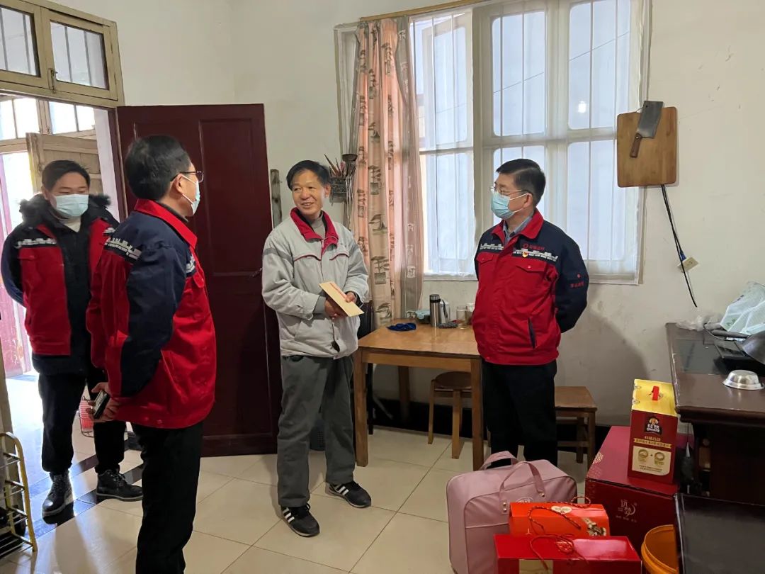 		新春温暖篇 | 走下层，，，，暖人心，，，，浓浓关爱显真情_责任与文化_尊龙凯时集团有限公司	