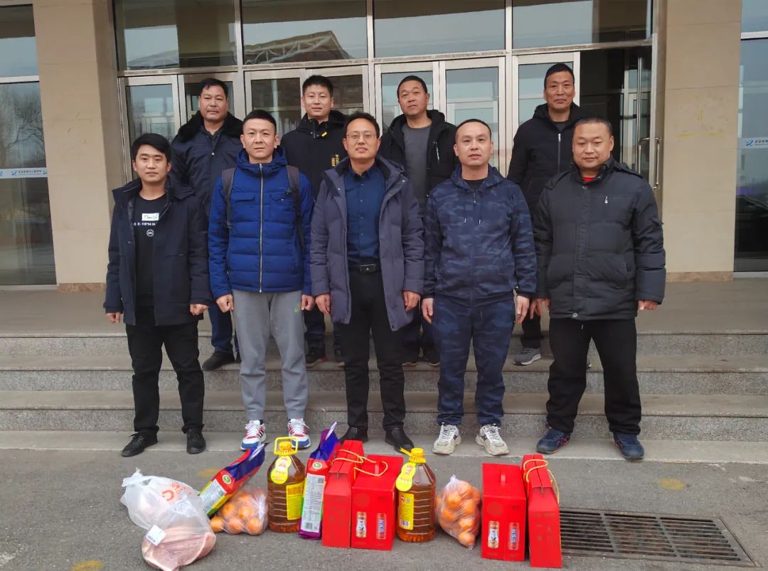 		新春温暖篇 | 走下层，，，，暖人心，，，，浓浓关爱显真情_责任与文化_尊龙凯时集团有限公司	