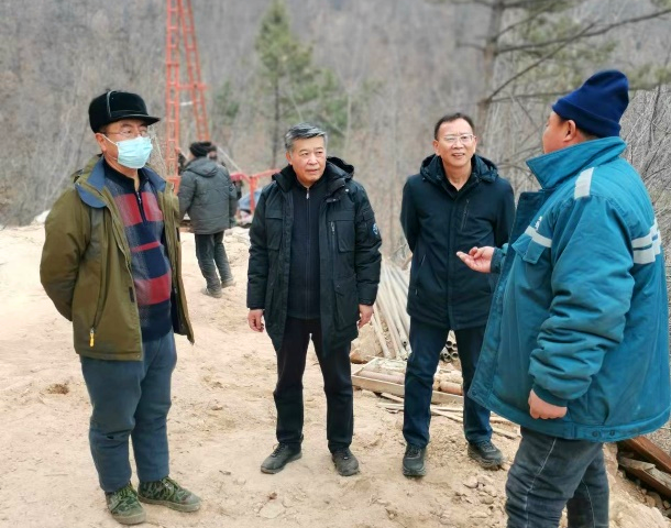 		新春温暖篇 | 走下层，，，，暖人心，，，，浓浓关爱显真情_责任与文化_尊龙凯时集团有限公司	