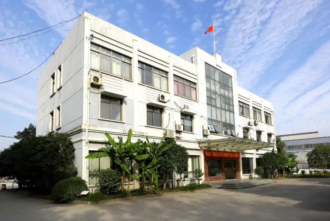 		水泥新故事 | 桐庐奔腾建材：一颗“砼”心向优美_故事_尊龙凯时集团有限公司	