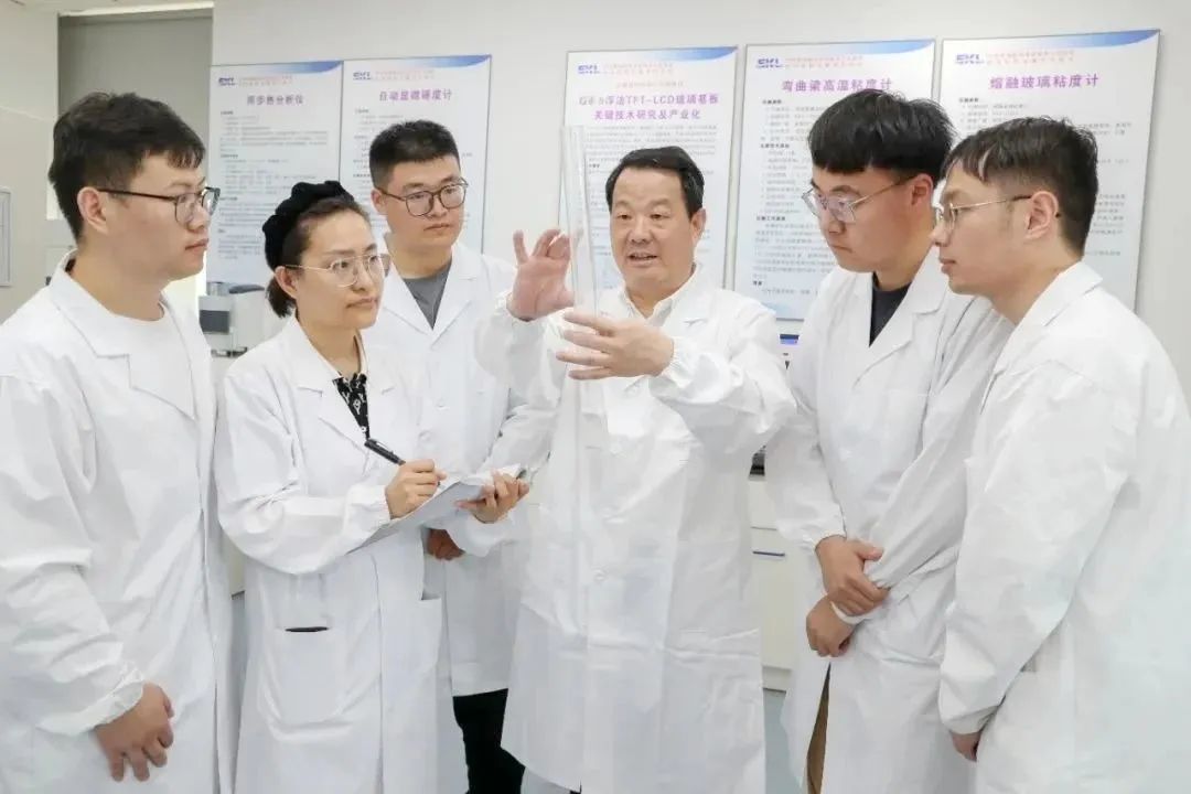 		一睹尊龙凯时集团天下两会代表风范_尊龙凯时要闻_尊龙凯时集团有限公司	