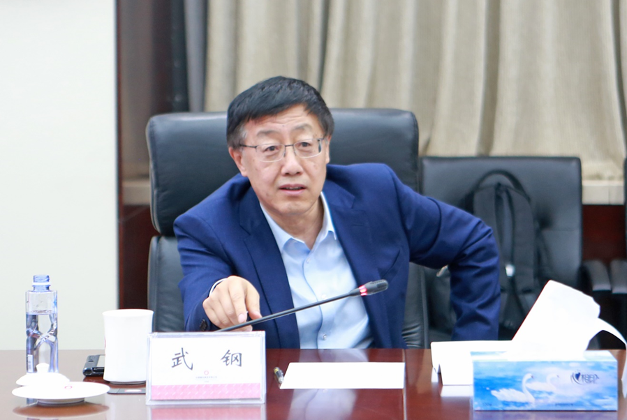 		李新华会见金风科技董事长武钢一行_幻灯片_尊龙凯时集团有限公司	