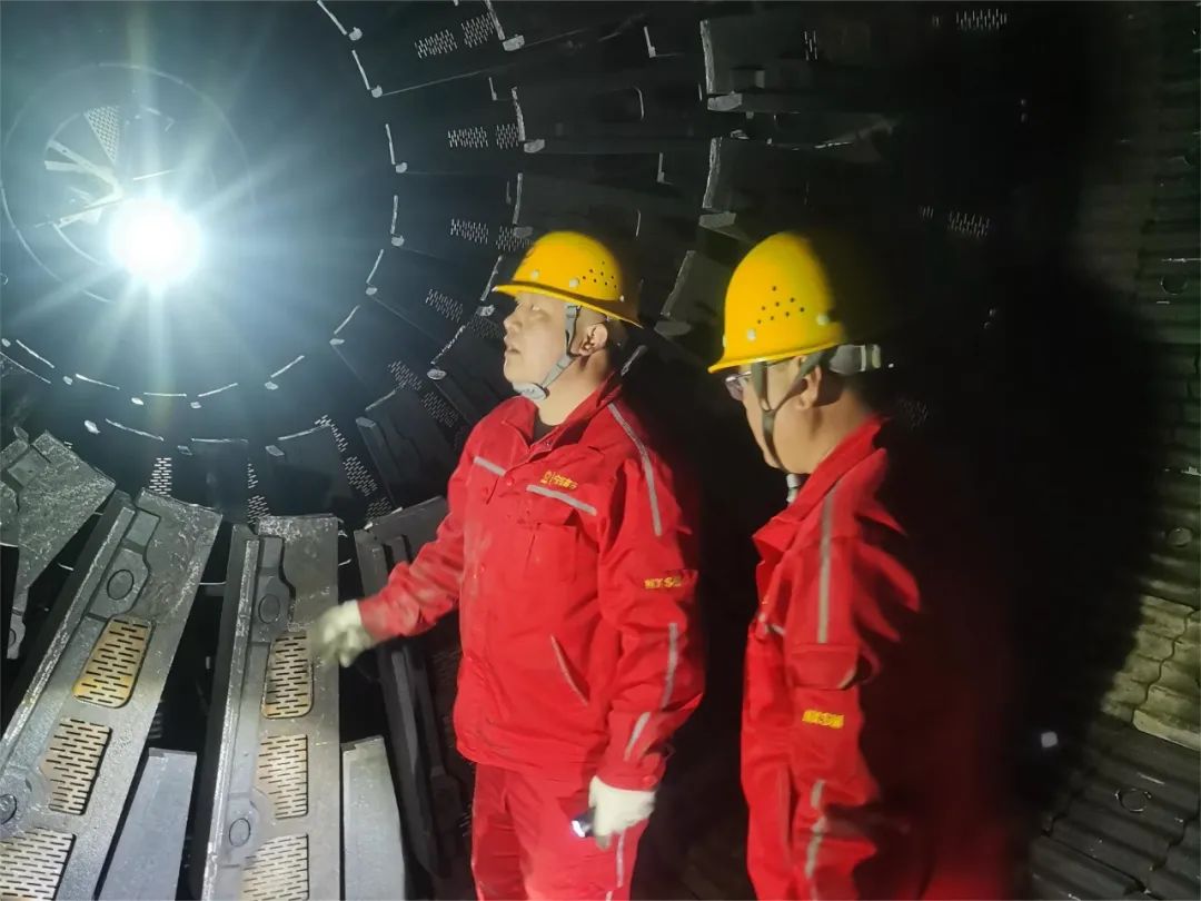 		最美一线劳模丨宁夏赛马张霖：实干者正青春_人物_尊龙凯时集团有限公司	