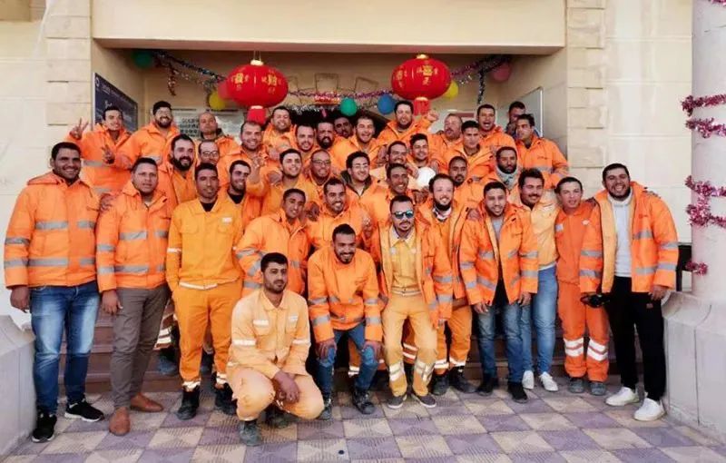 		丝路风范 | 新华社宣布《壮阔大道10年歌》专题片，，，我们两项外洋工程精彩出镜_媒体报道_尊龙凯时集团有限公司	