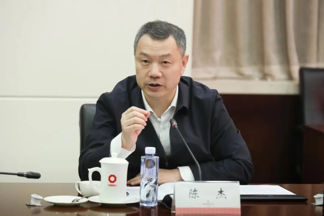 		李新华会见上海市副市长陈杰一行_尊龙凯时要闻_尊龙凯时集团有限公司	