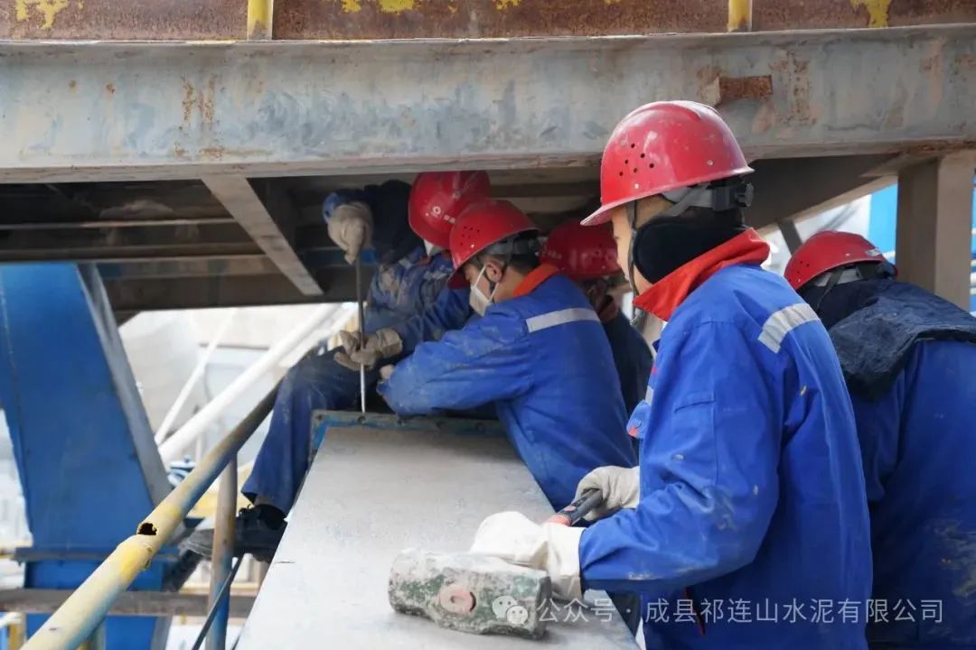 		天下工人先锋号 | 成县祁连山水泥有限公司水泥磨班组：厚积薄发剑出鞘_企业动态_尊龙凯时集团有限公司	