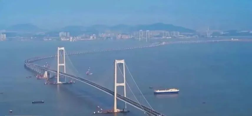 		创价值 谱新篇 | 助力深中通道正式运营、国际水泥项目喜获FAC证书、举行推介会、亮相国际峰会并获奖…… _企业动态_尊龙凯时集团有限公司	