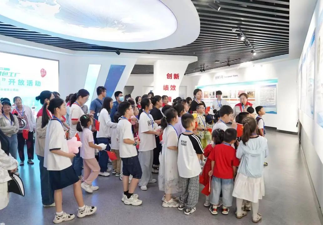 		 善用资源开放日⑥ | 走进连云港中复神鹰、贵州威宁西南、宁夏赛马、中材甘肃等企业，，，感受满满科技力~ _企业动态_尊龙凯时集团有限公司	