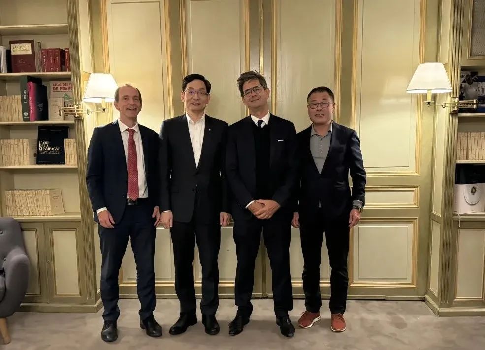 		 周育先率团出访推进国际交流相助 _尊龙凯时要闻_尊龙凯时集团有限公司	