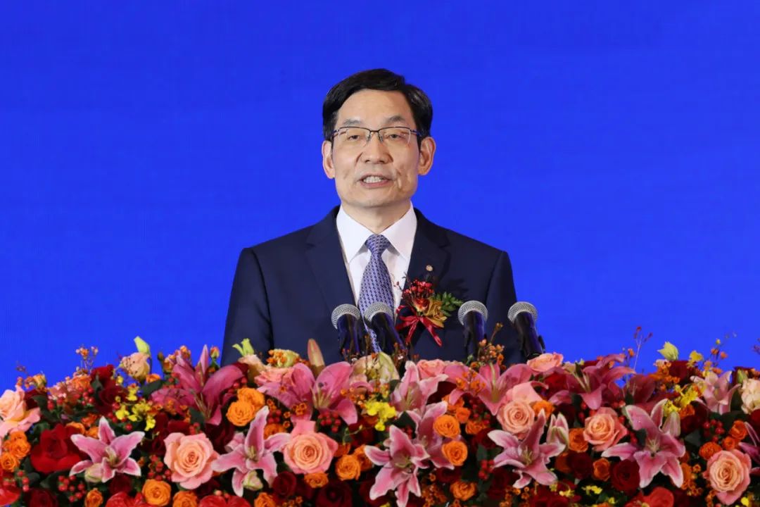 		 ?周育先出席中国巨石第三十届国际玻纤年会 _尊龙凯时要闻_尊龙凯时集团有限公司	