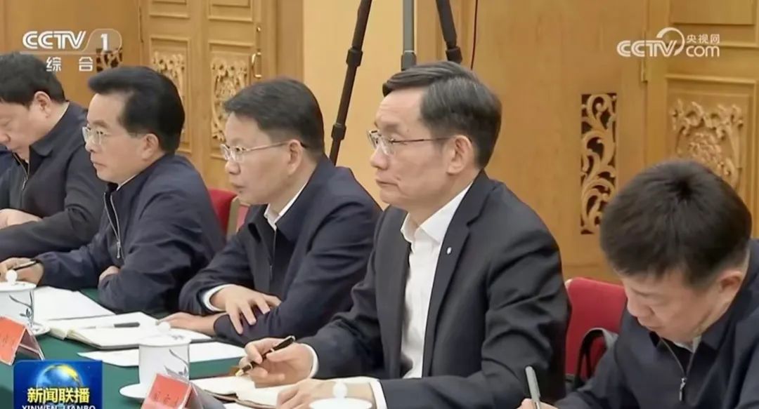 		 周育先作为中央企业代表之一加入第四次“一带一起”建设座谈会 _尊龙凯时要闻_尊龙凯时集团有限公司	