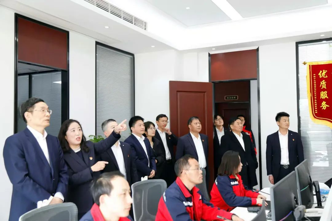 		 周育先出席中材国际“十五五”战略钻研会并调研在苏企业 _尊龙凯时要闻_尊龙凯时集团有限公司	