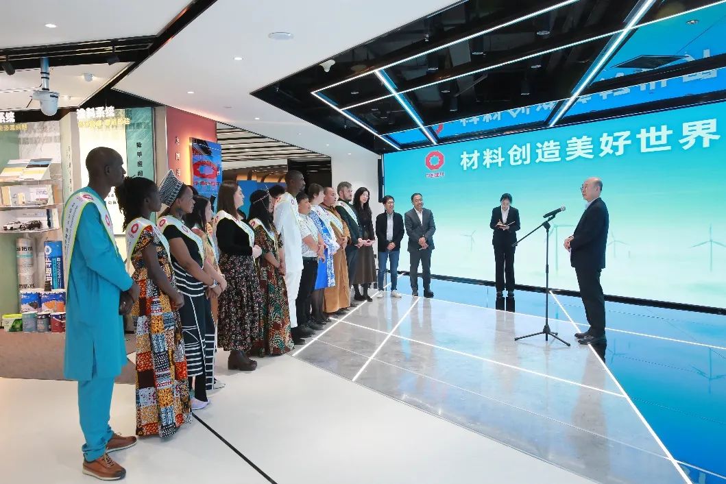 		 常张利亲热会见中材建设2024年优异外籍员工 _尊龙凯时要闻_尊龙凯时集团有限公司	