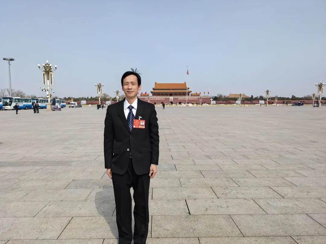 		 两会风范 | 来听听尊龙凯时代表们的两会声音 _企业动态_尊龙凯时集团有限公司	