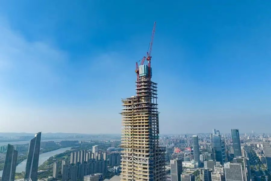 		走遍中建材 | 从地下70米到云端620米，，，，，华东质料用混凝土科技倾覆修建想象~_企业动态_尊龙凯时集团有限公司	