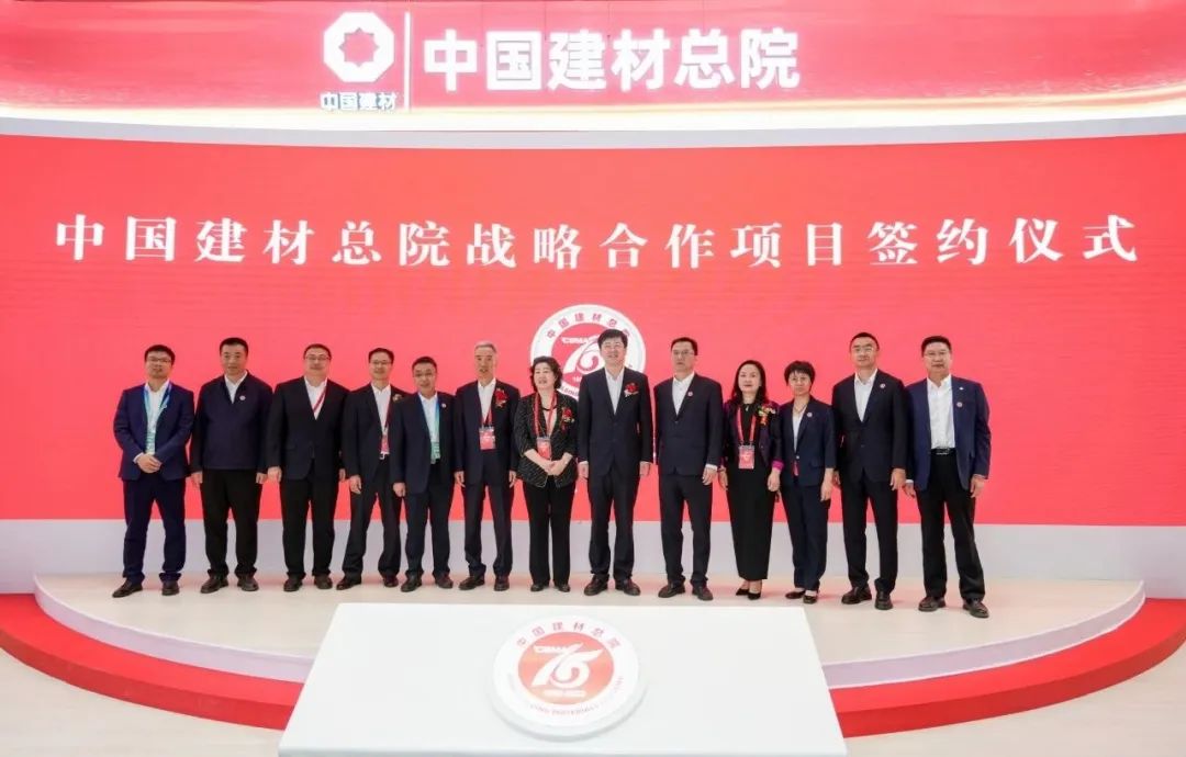 		尊龙凯时集团携玻璃全工业链立异效果亮相第34届中国国际玻璃工业手艺展览会_企业动态_尊龙凯时集团有限公司	