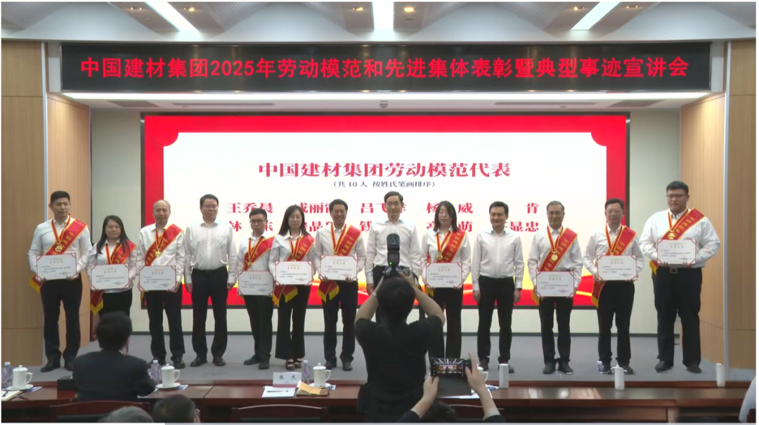 		致敬劳模 | 以立异致匠心：90后工程师杨威用复合质料拉出中国风电新高度_人物_尊龙凯时集团有限公司	